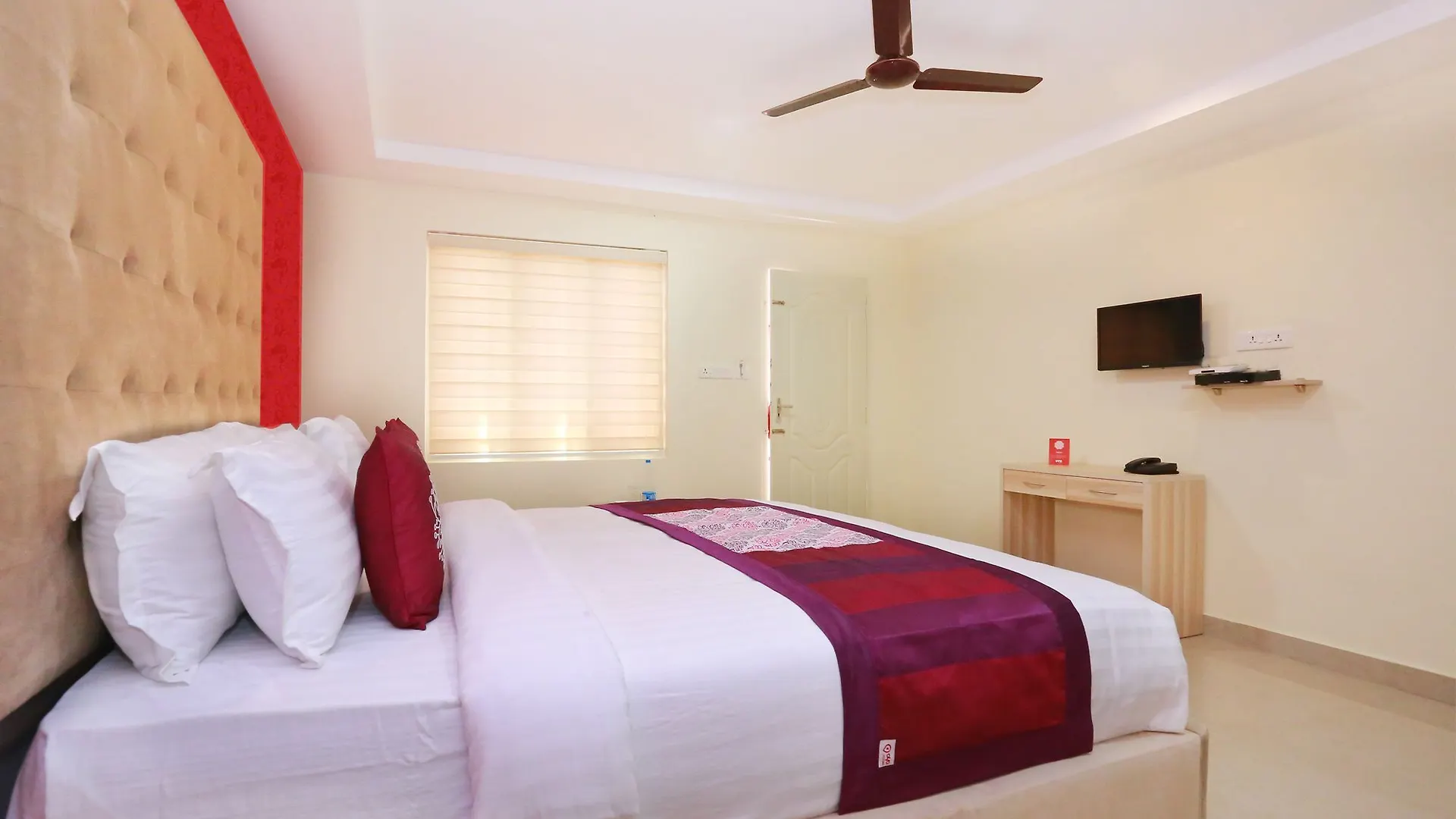 ホテル Oyo 10149 Noor Residency Edappalli