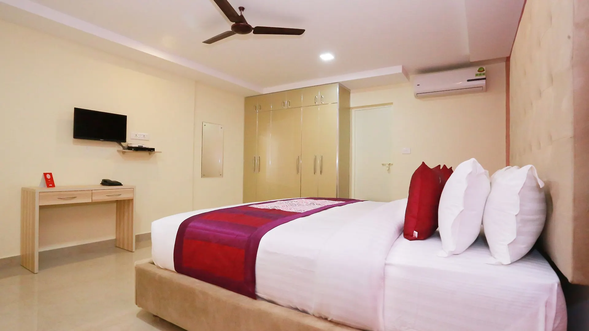 ホテル Oyo 10149 Noor Residency Edappalli