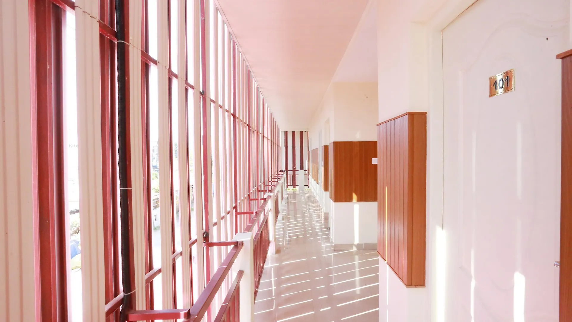 ホテル Oyo 10149 Noor Residency Edappalli