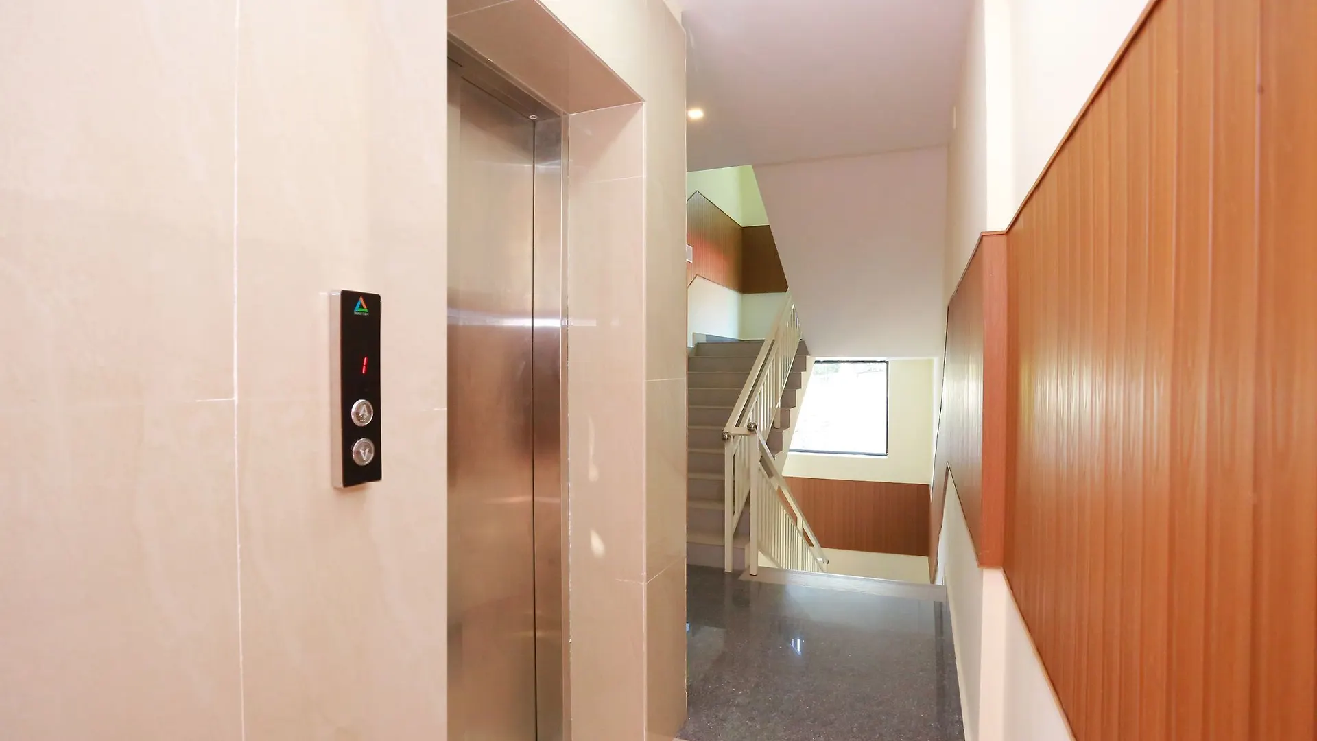 **  ホテル Oyo 10149 Noor Residency Edappalli インド